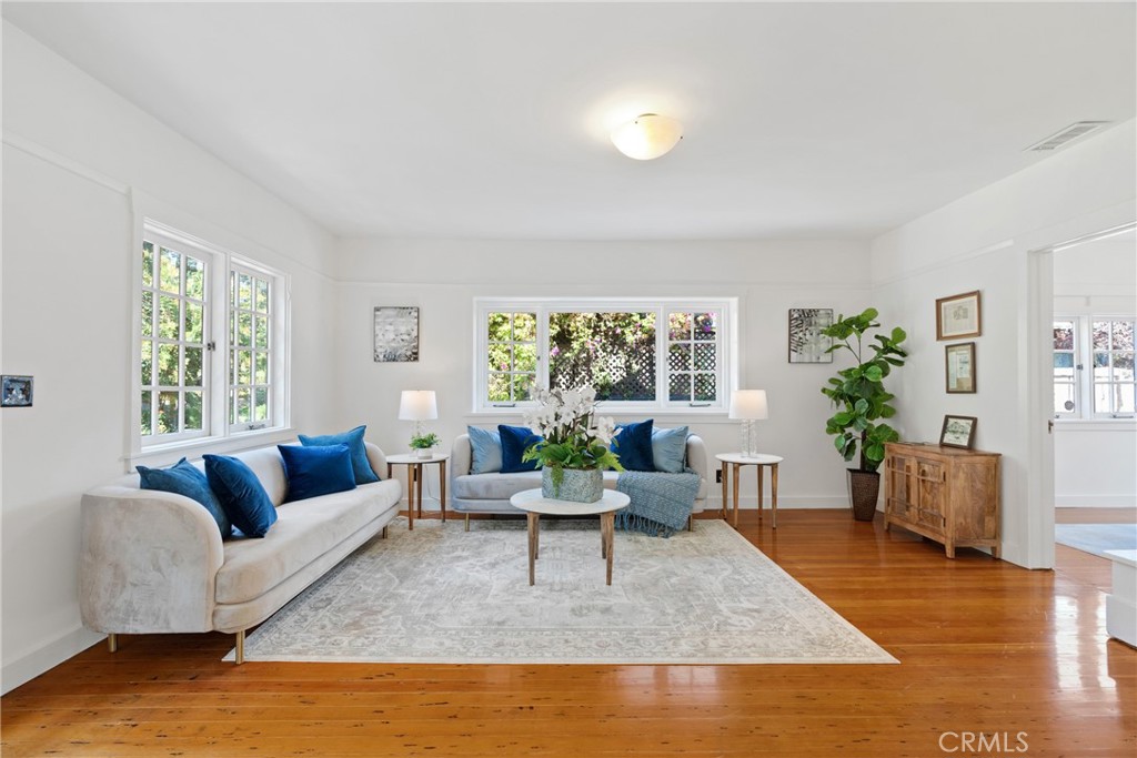 1070 Marengo Avenue N