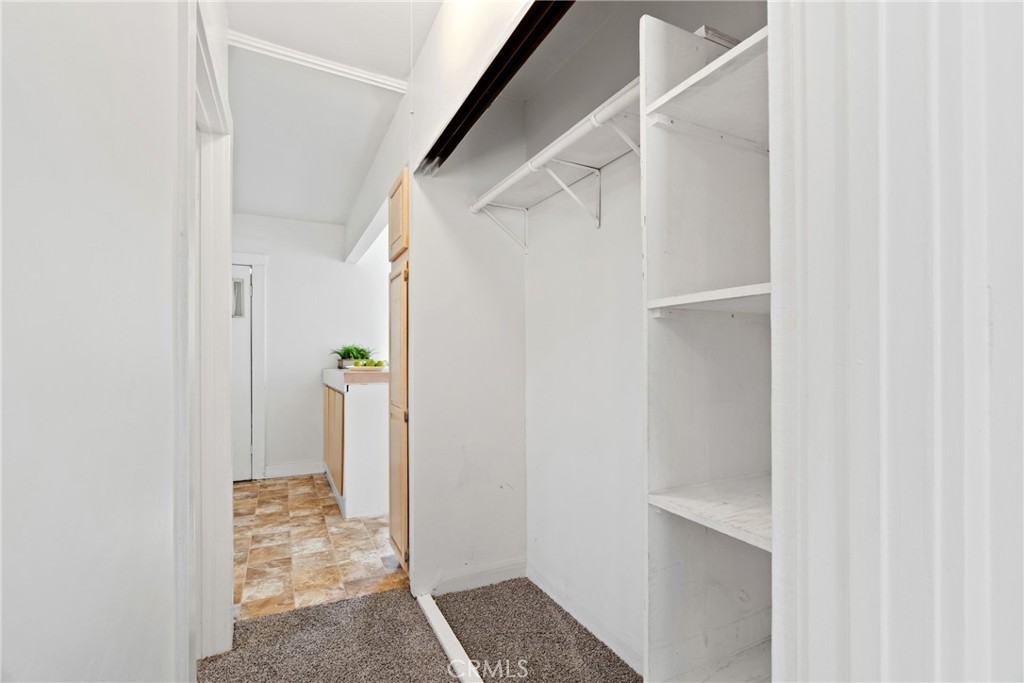 1070 Marengo Avenue N