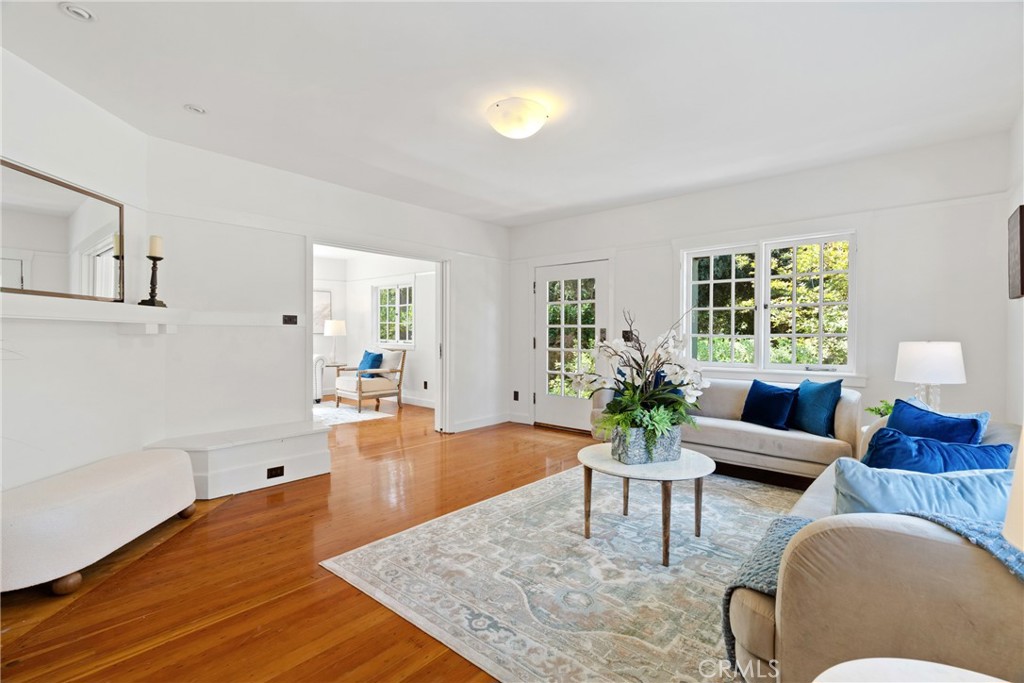 1070 Marengo Avenue N