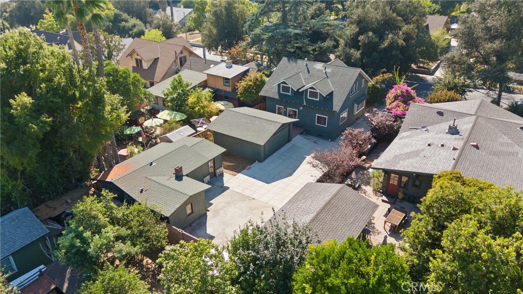 1070 Marengo Avenue N