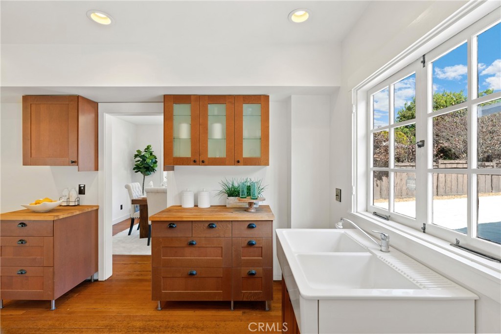 1070 Marengo Avenue N