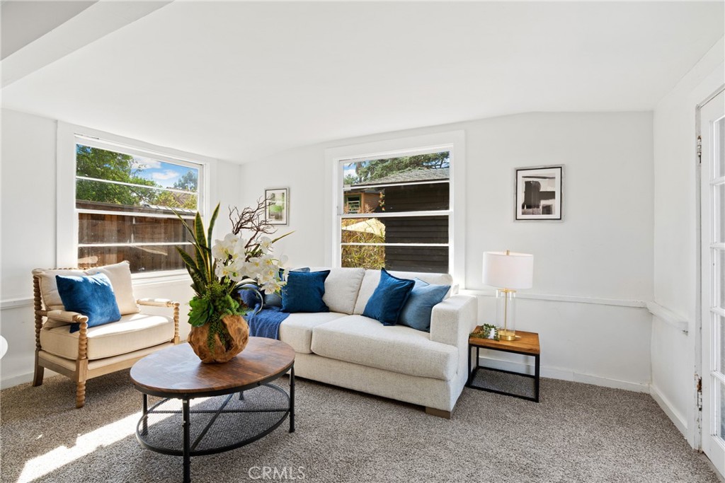 1070 Marengo Avenue N