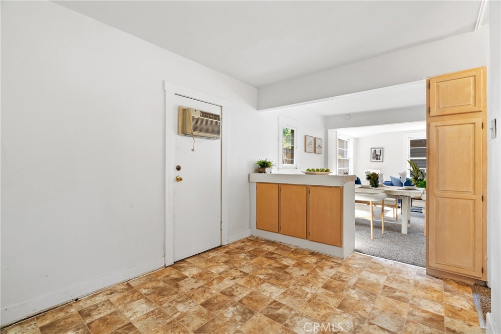 1070 Marengo Avenue N