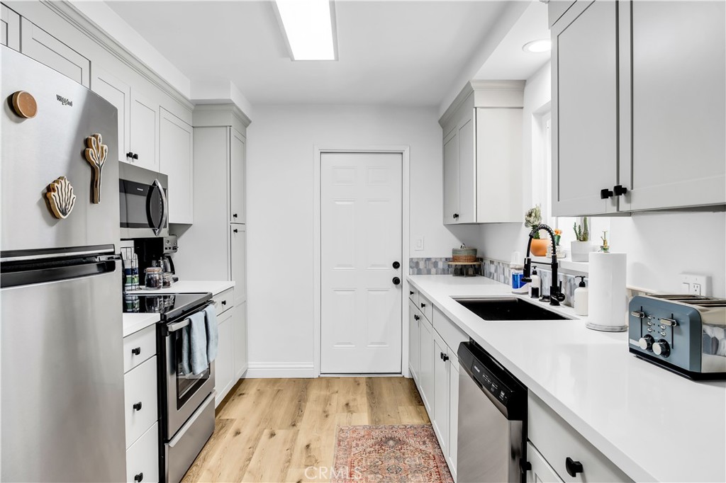 61475 Alta Vista Drive