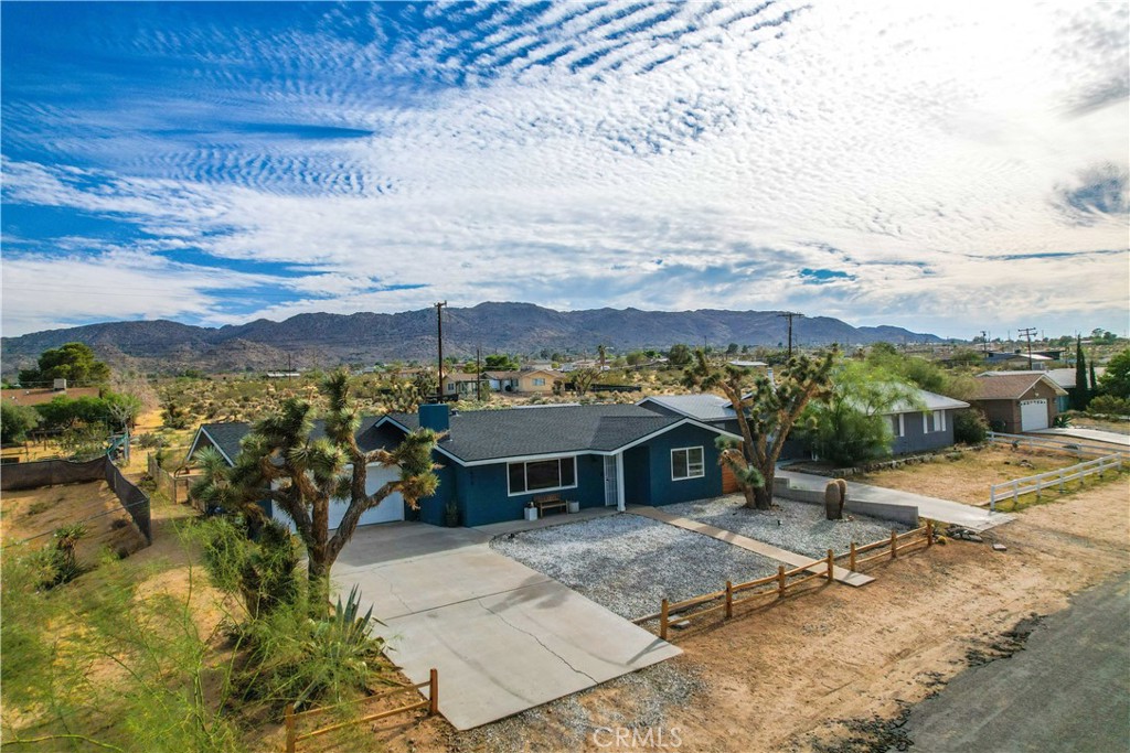 61475 Alta Vista Drive