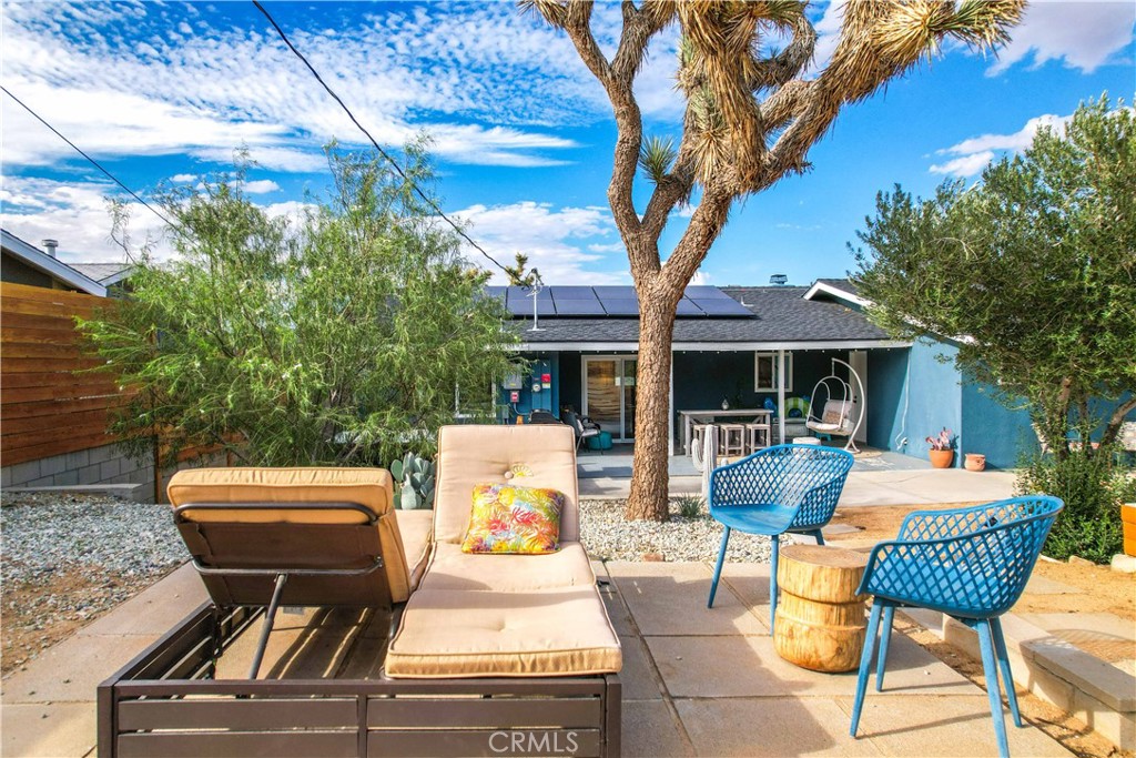 61475 Alta Vista Drive