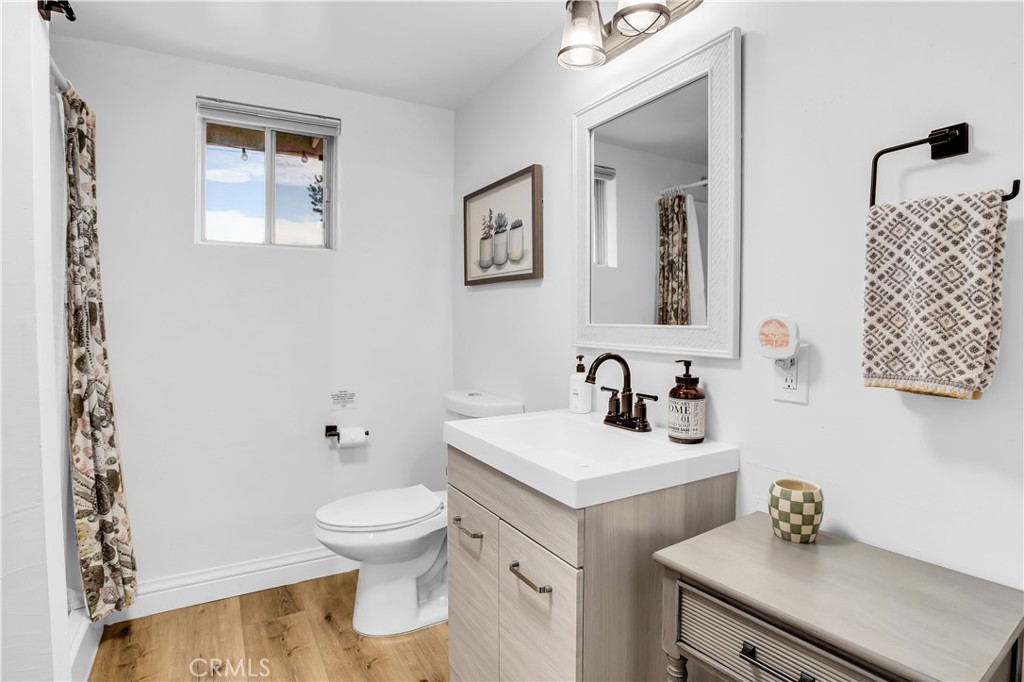 61475 Alta Vista Drive