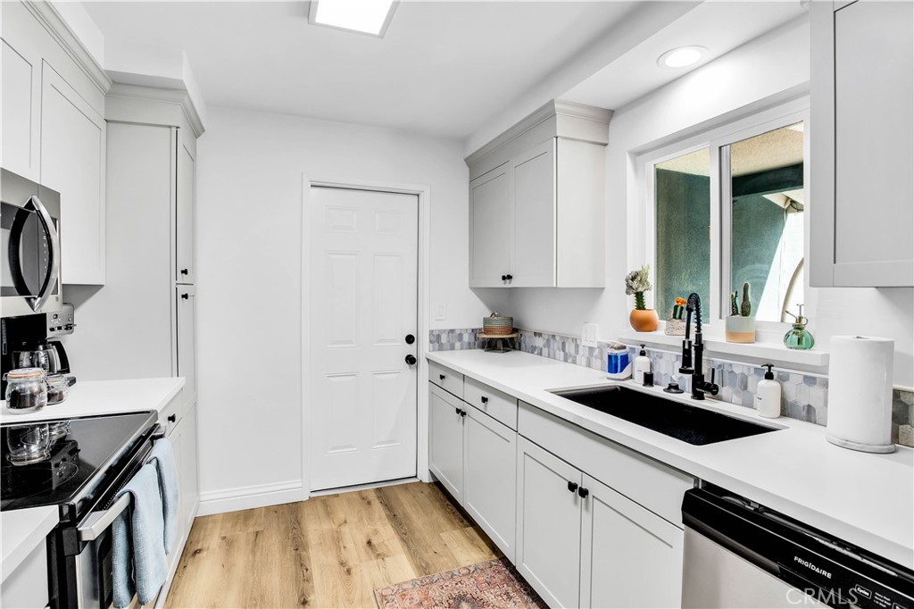 61475 Alta Vista Drive