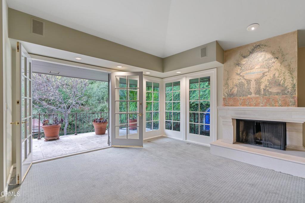 1427 Bluebird Ave Avenue