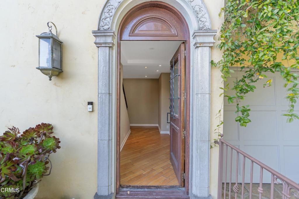 1427 Bluebird Ave Avenue