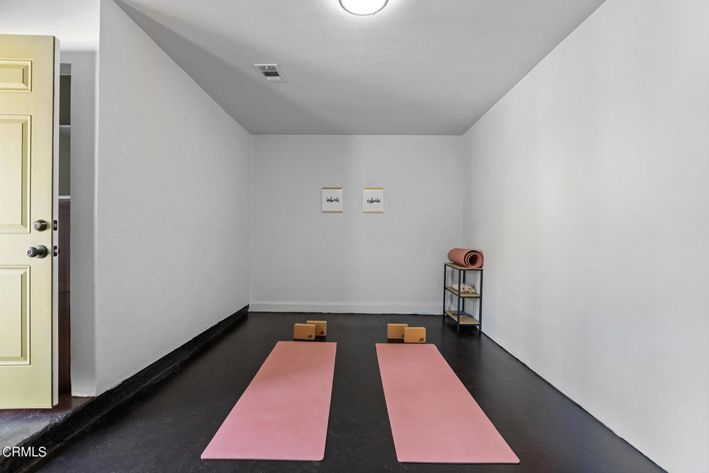 61591 La Jolla Drive