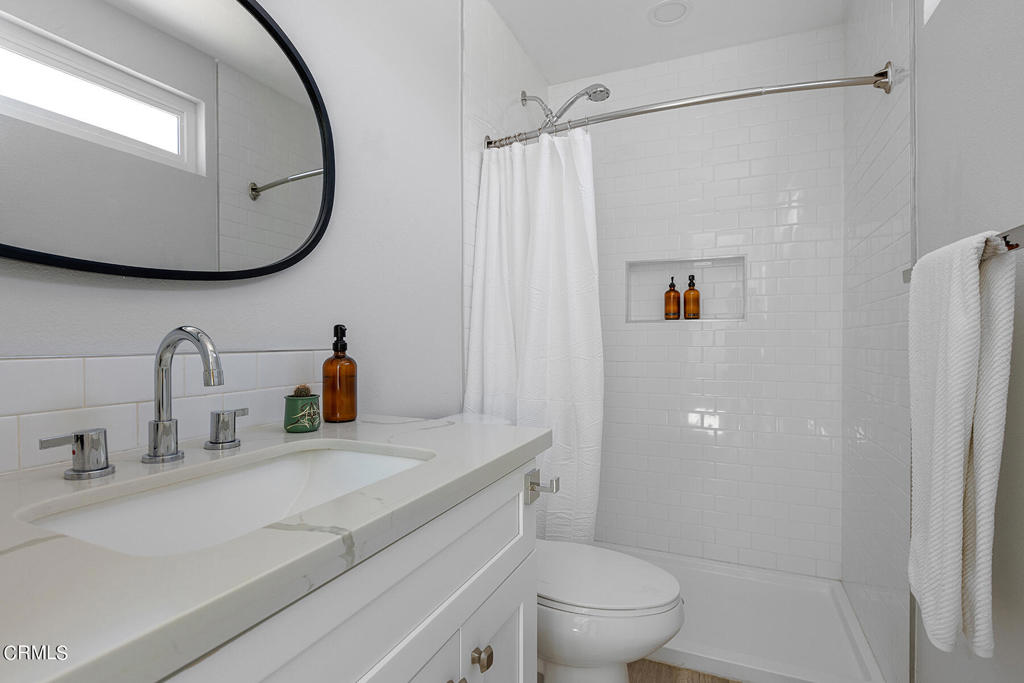 61591 La Jolla Drive