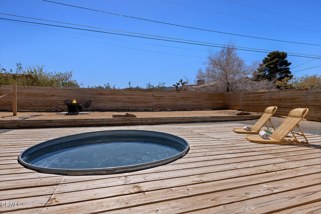 61591 La Jolla Drive