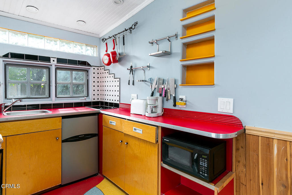 1639 Broadview Drive