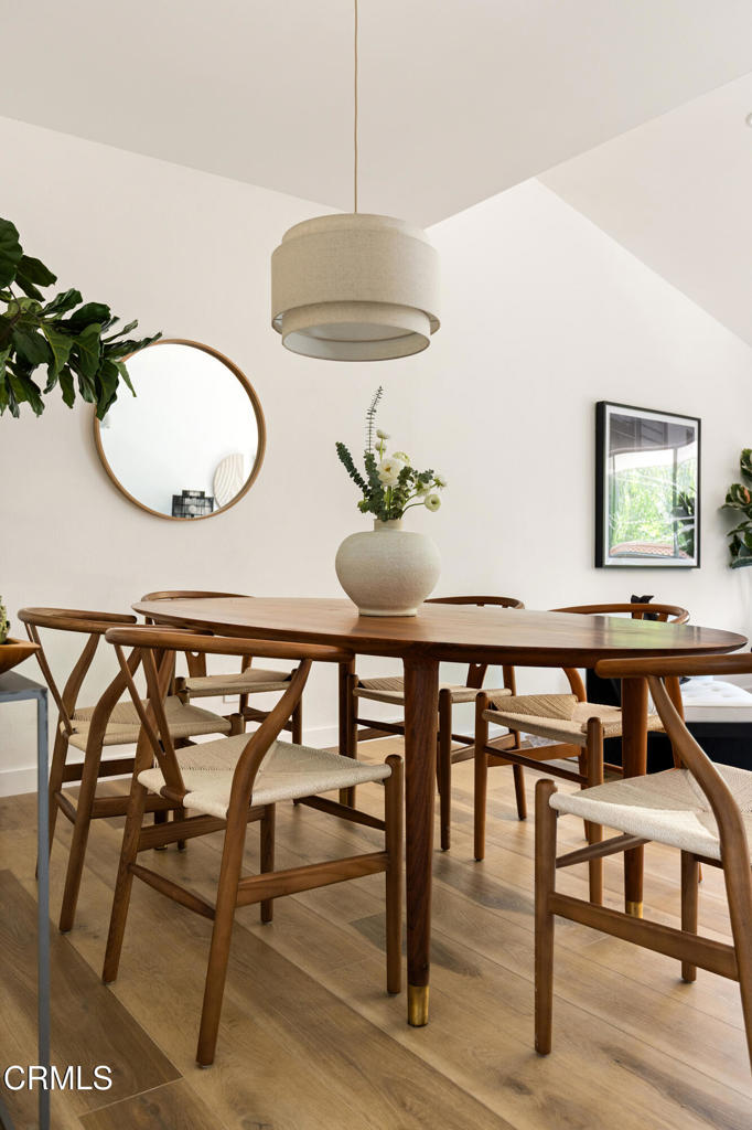 1523 E Windsor Road 206C