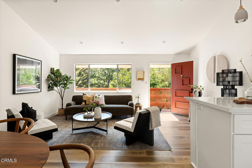 1523 E Windsor Road 206C