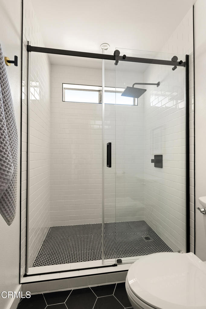 1523 E Windsor Road 206C