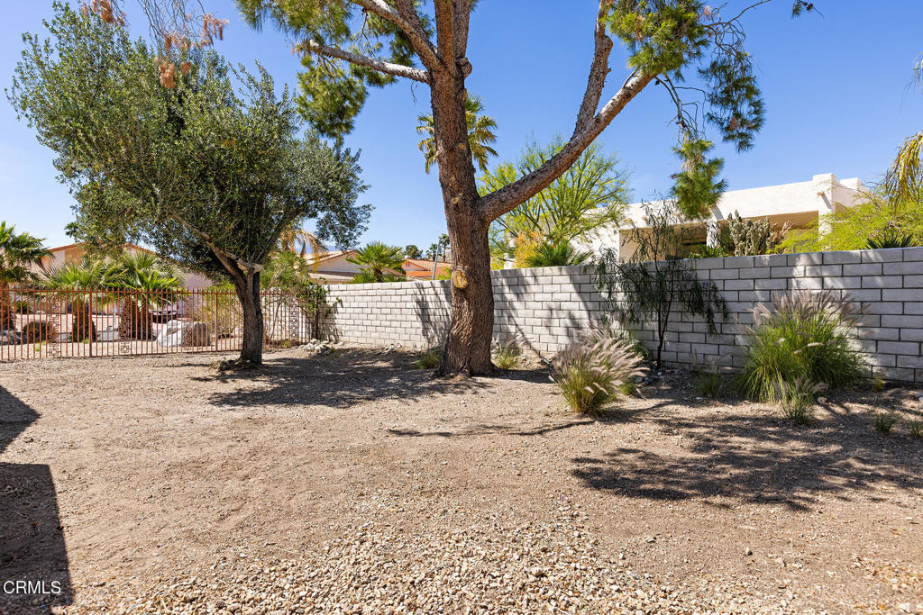 64935 Leonard Court