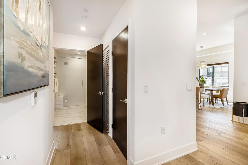 178 S Euclid Avenue 402