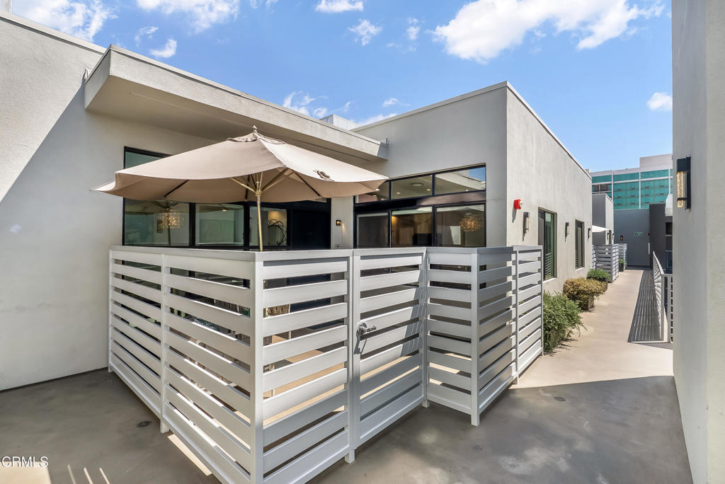 178 S Euclid Avenue 402