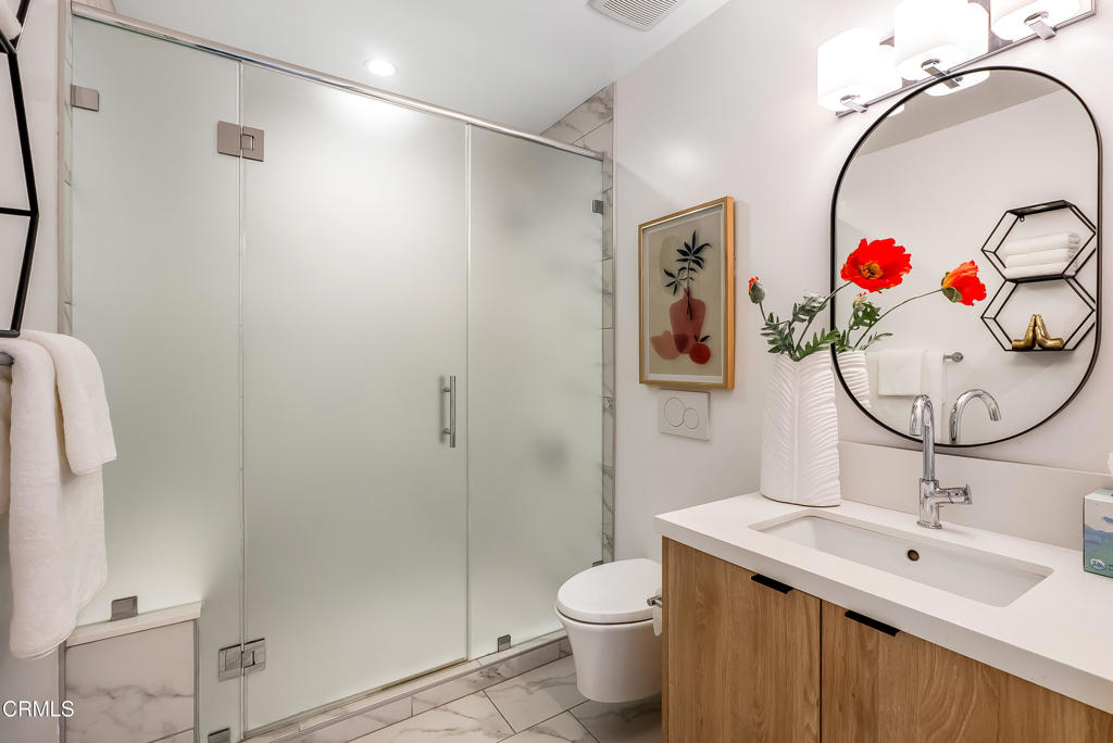 178 S Euclid Avenue 402