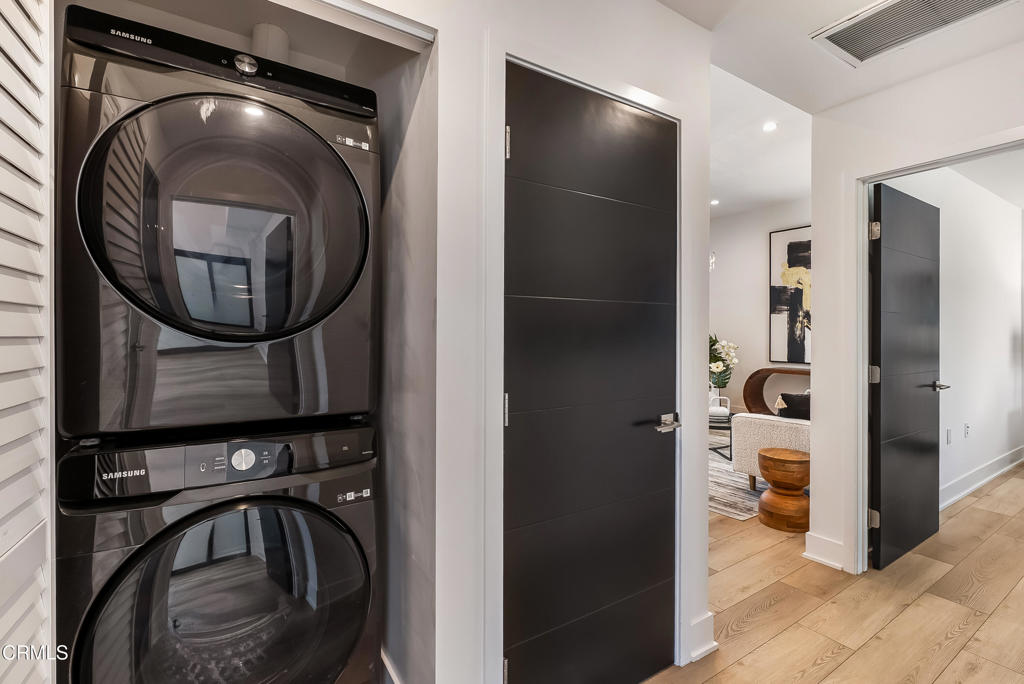 178 S Euclid Avenue 402