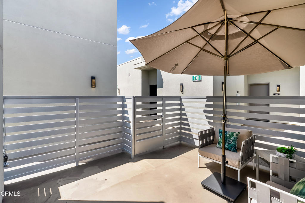 178 S Euclid Avenue 402