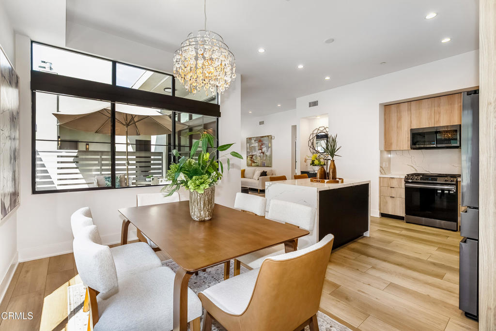 178 S Euclid Avenue 402