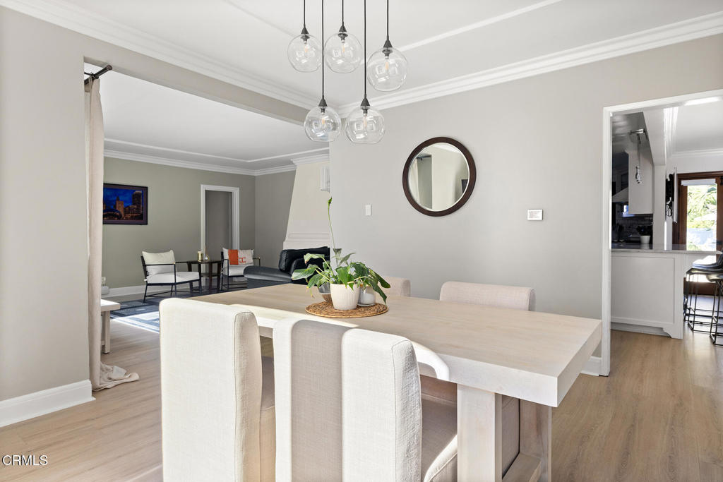 404 Rosemont Boulevard