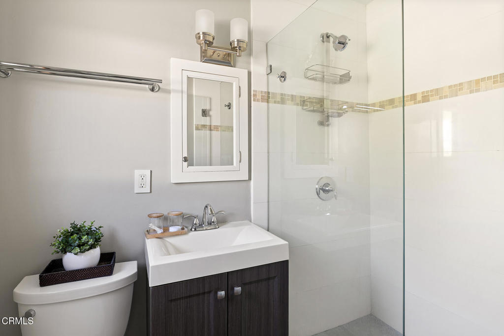 404 Rosemont Boulevard