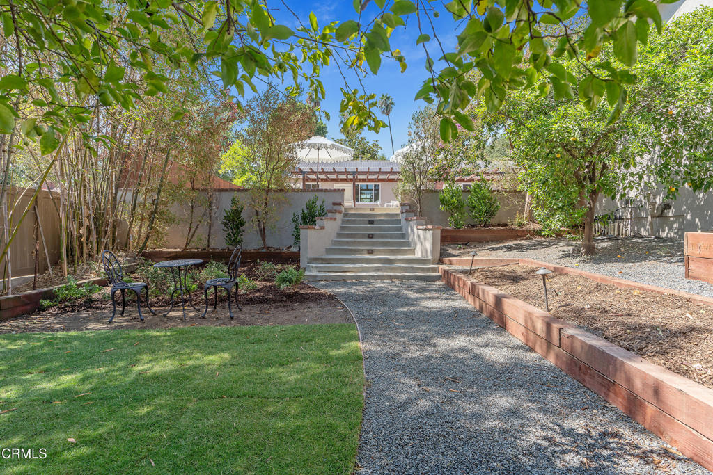 180 S Mountain Trail Avenue