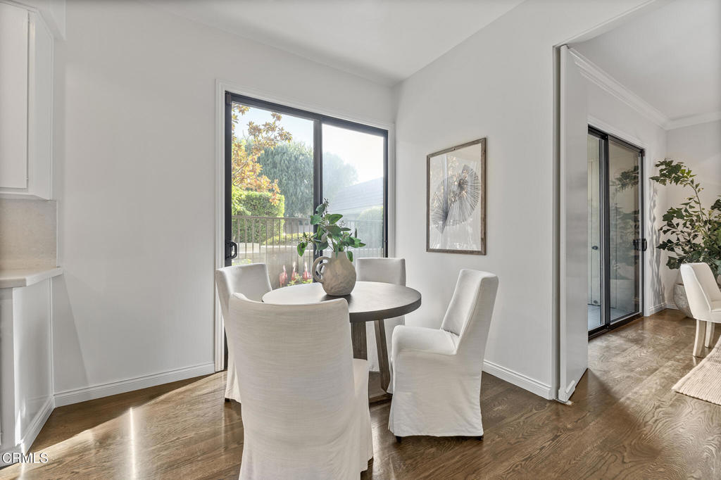 211 S Orange Grove Boulevard 5