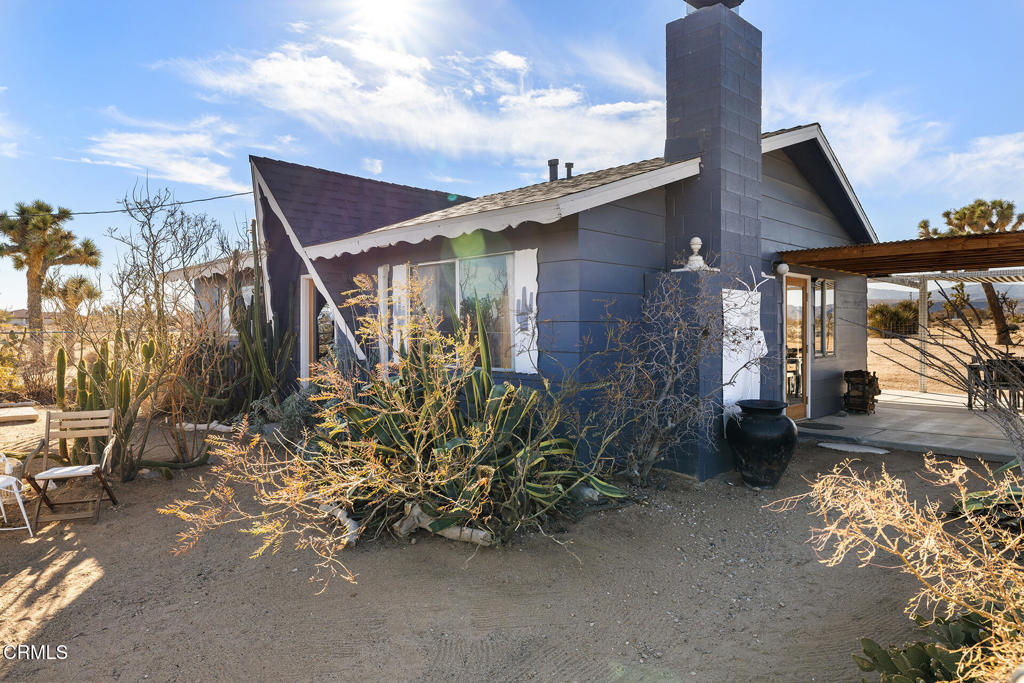 1624 B Balsa Avenue