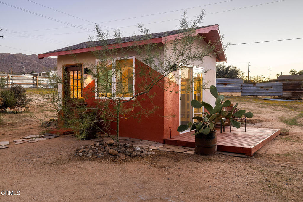 7284 Saddleback Road