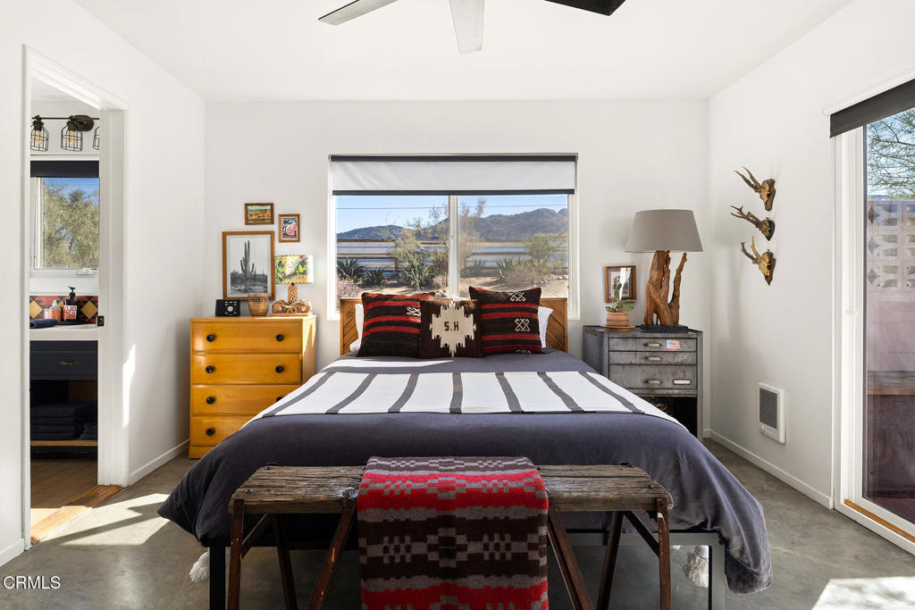 7284 Saddleback Road