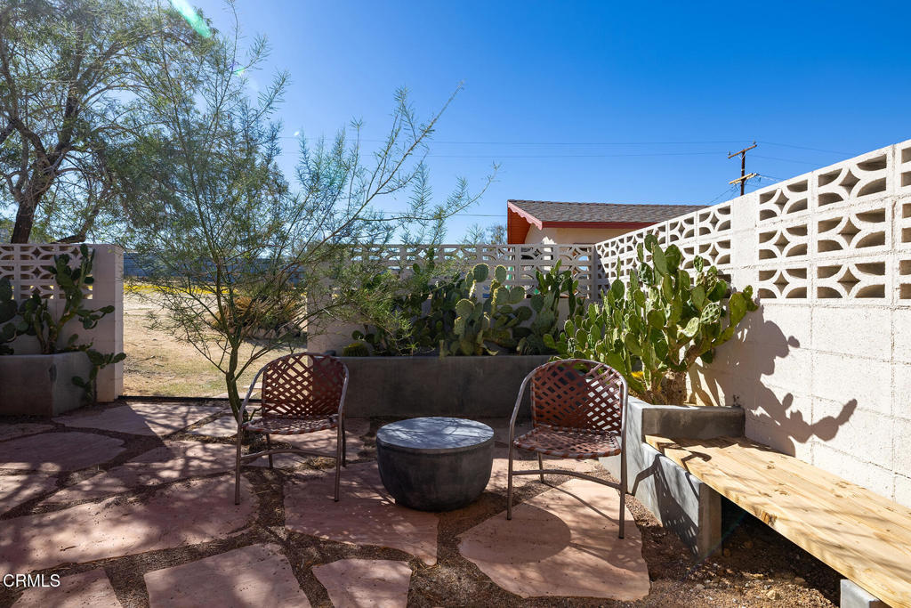 7284 Saddleback Road