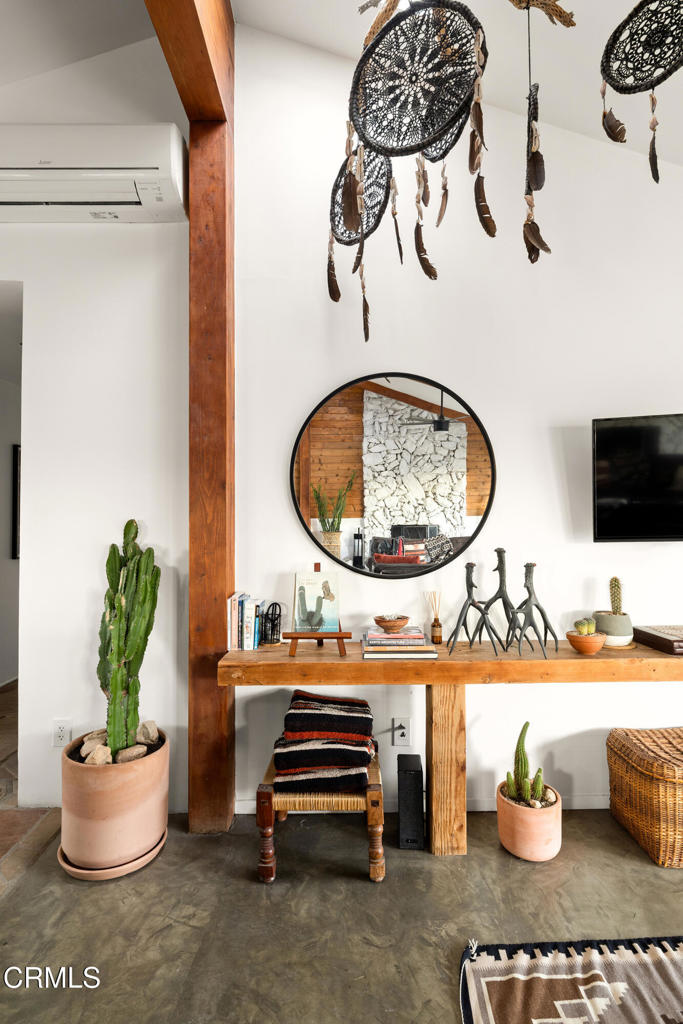 7284 Saddleback Road