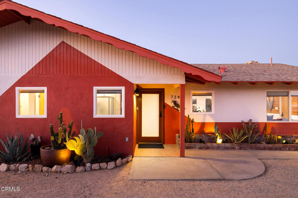 7284 Saddleback Road