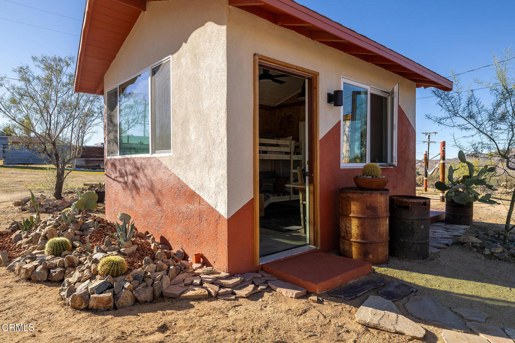 7284 Saddleback Road