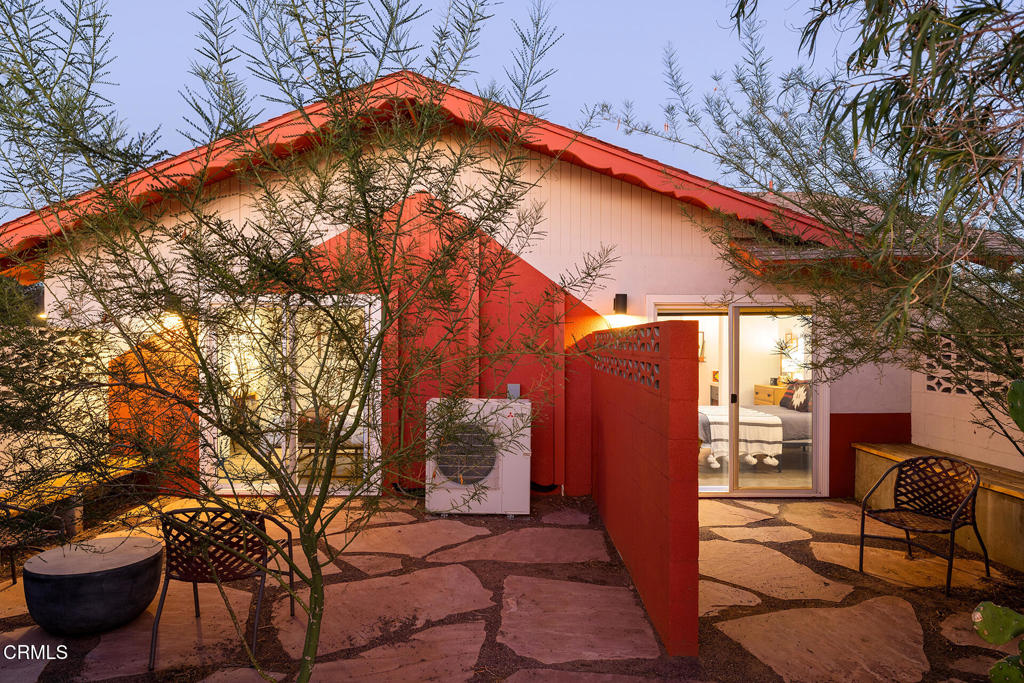 7284 Saddleback Road