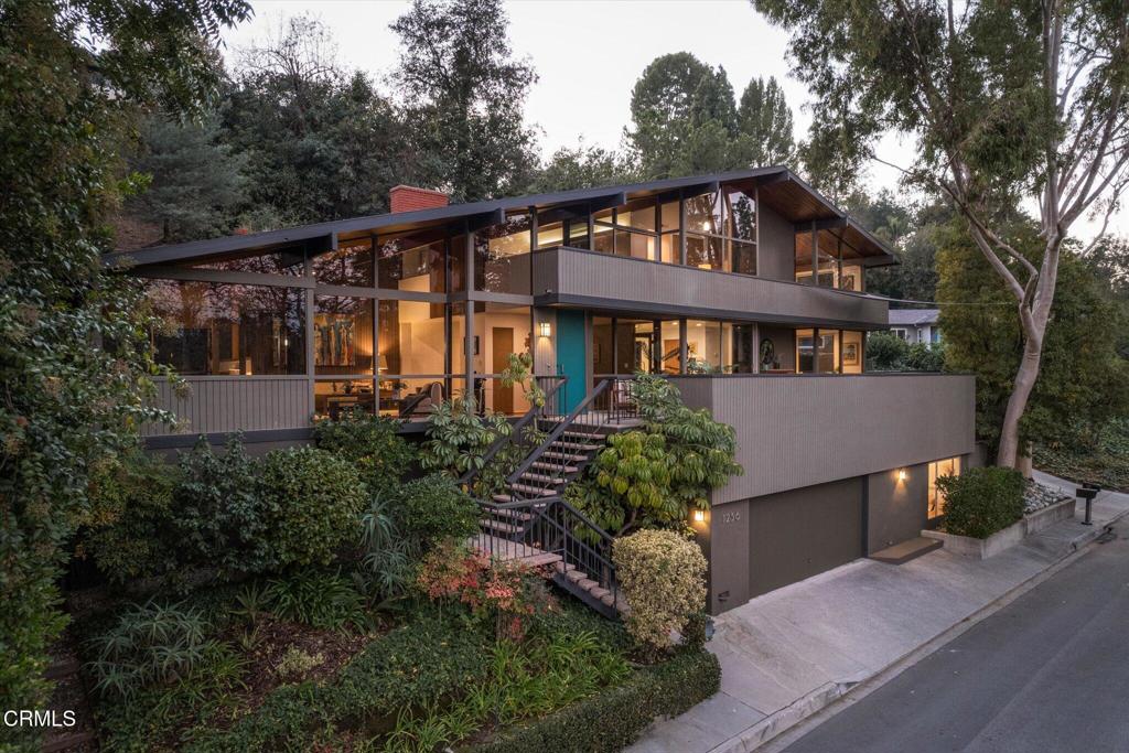 1256 Club House Drive