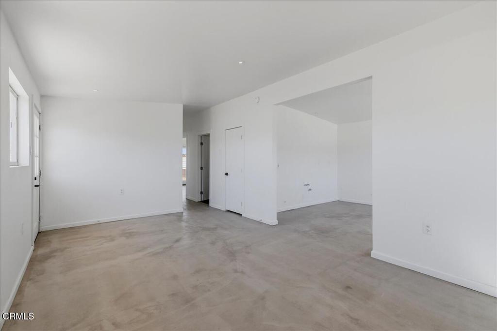 61714 Commercial Street