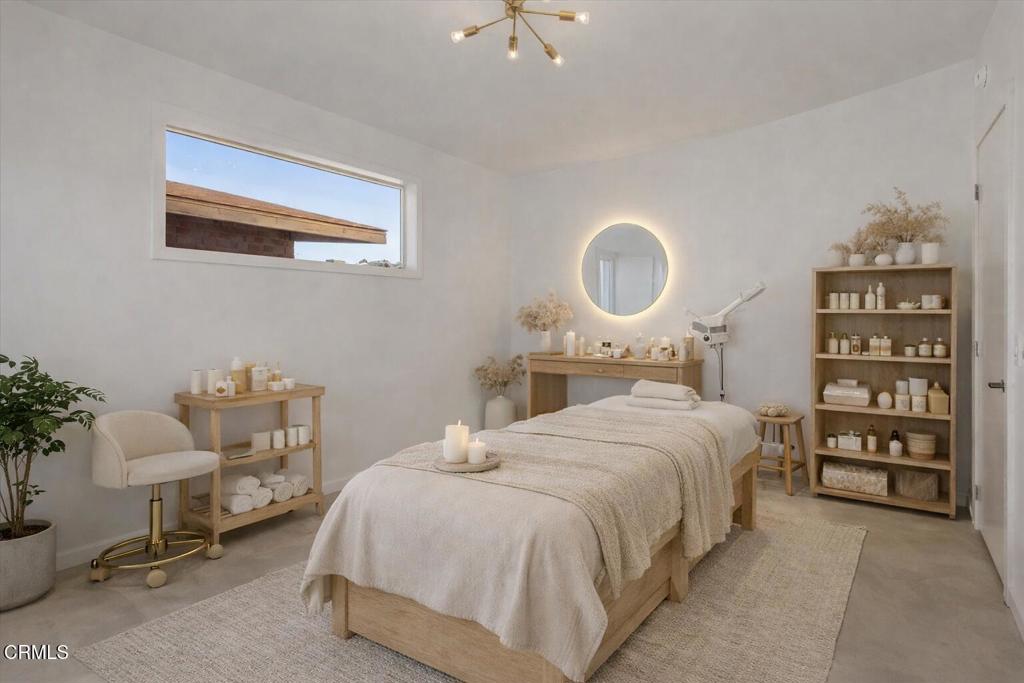 61714 Commercial Street