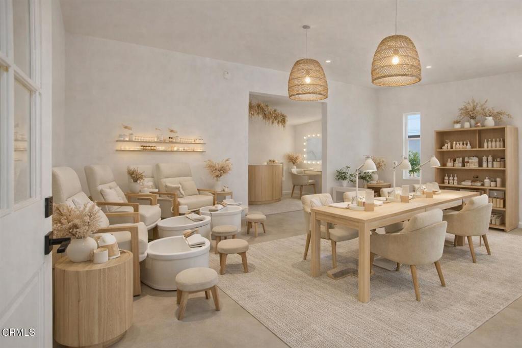 61714 Commercial Street