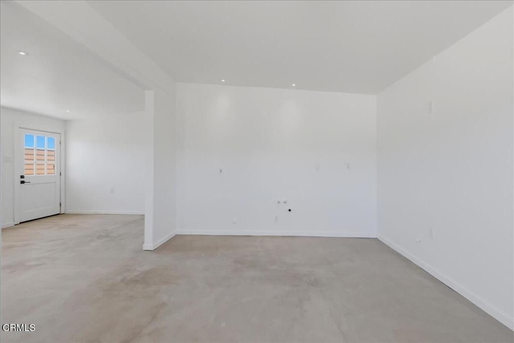 61714 Commercial Street