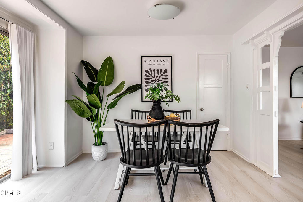 1260 Marthas Vineyard Court
