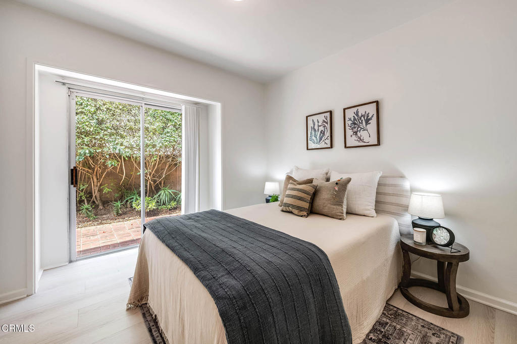 1260 Marthas Vineyard Court