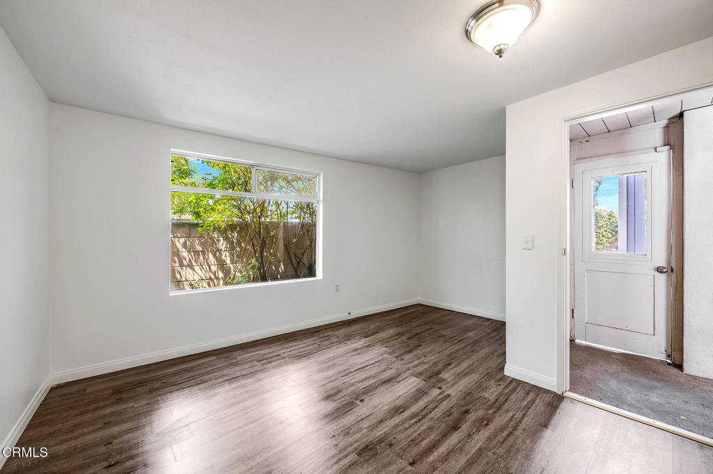1260 Marthas Vineyard Court