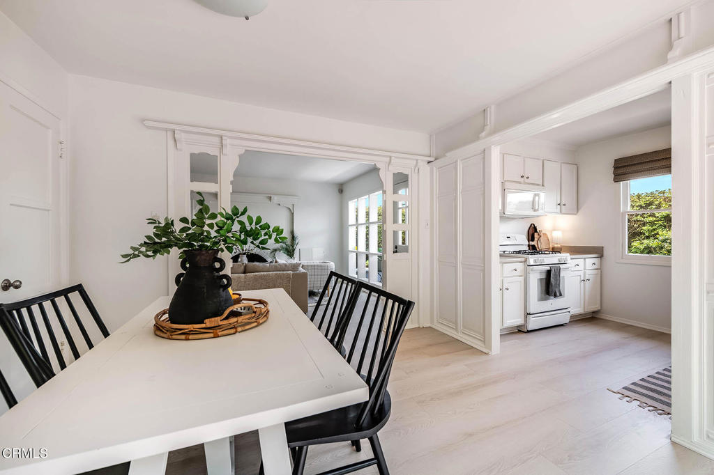1260 Marthas Vineyard Court