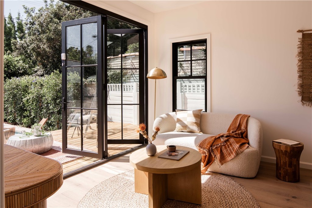 3024 Sunnynook Drive